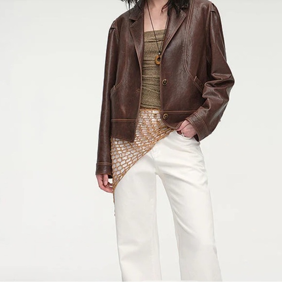 Classic Brown Leather Women's Jacket - Picture 3 of 9